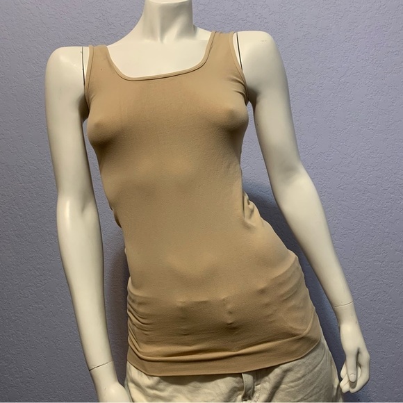 Babaton Sculpt Knit Squareneck Contour Hip Length Tank - Picture 3 of 6